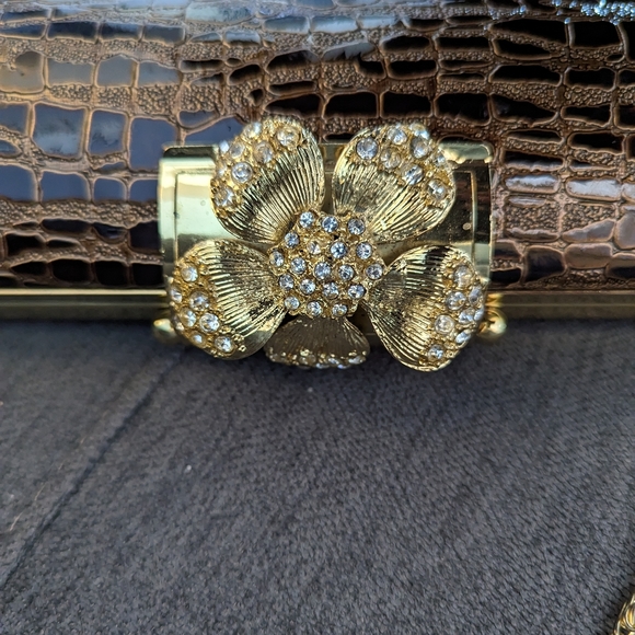 Beautiful Vintage Faux Crocodile Clutch - Picture 3 of 5